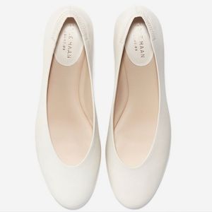 COLE HAAN "Kaia" Zero Grand Flat Sz 8